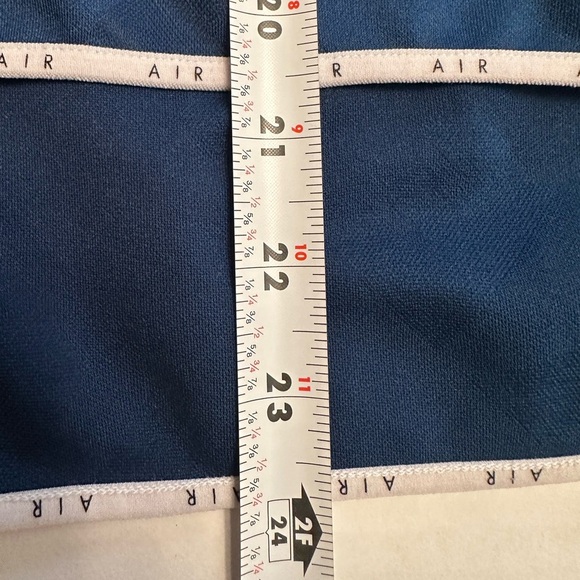 Nike Women Size Large AIR MIDLAYER CREW TRAINING TOP Blue DB4294-432 - Picture 9 of 10